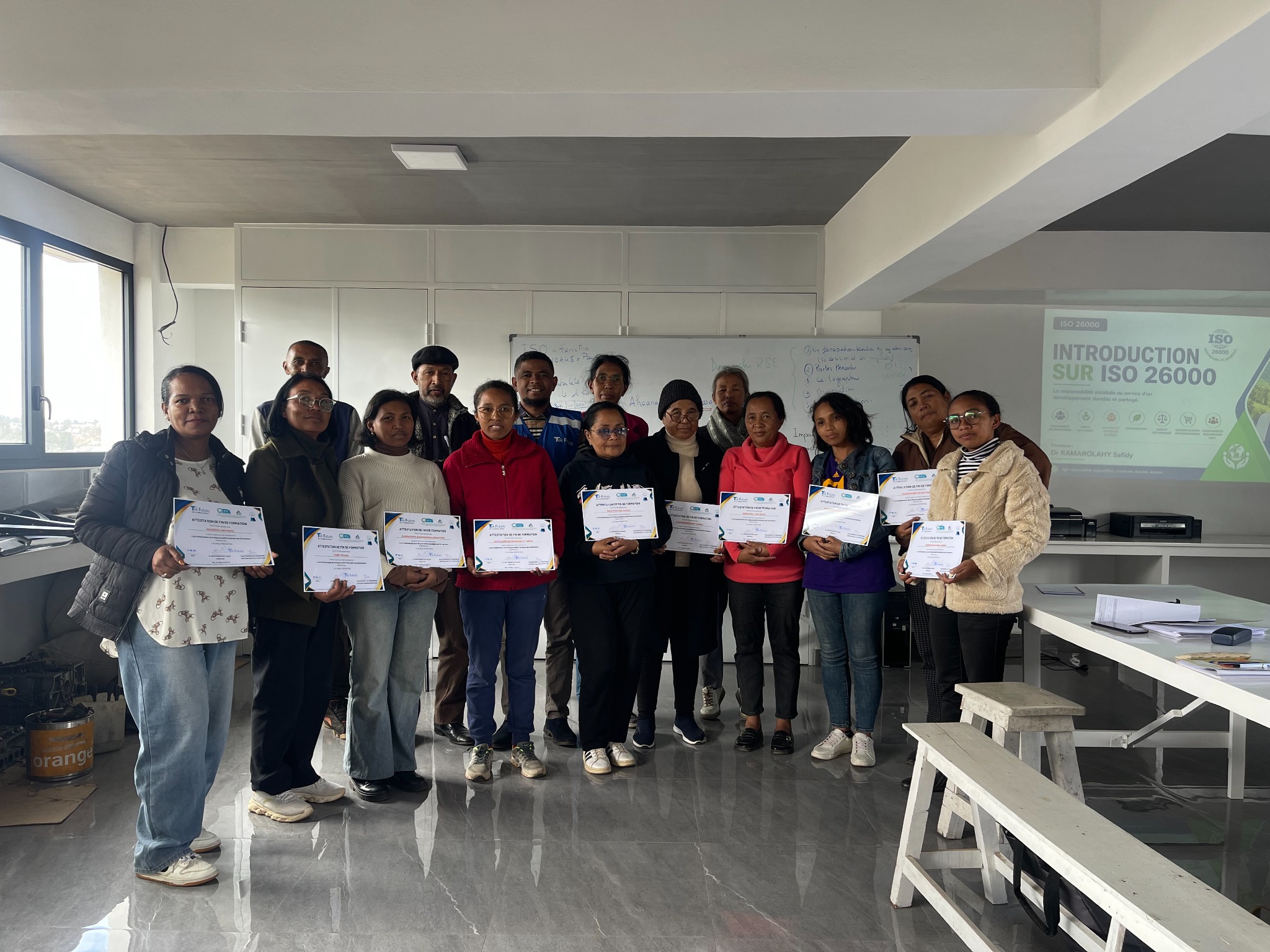 Collège NAMBININTSOA — Enseignement • Sabotsy Namehana