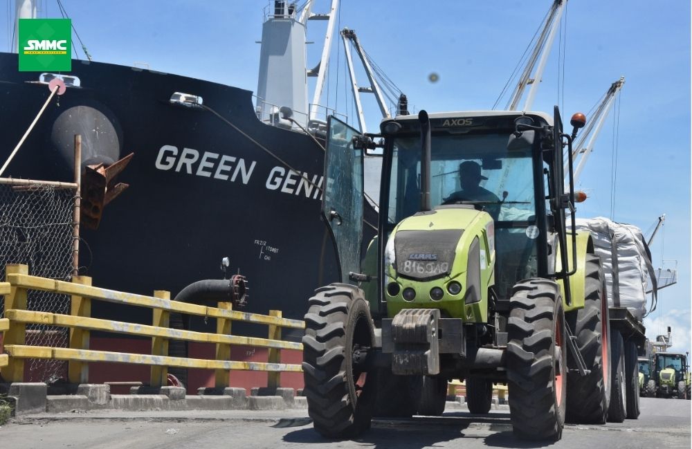 Opération de manutention portuaire illustrant les enjeux ISO 45001 et QHSE à Madagascar